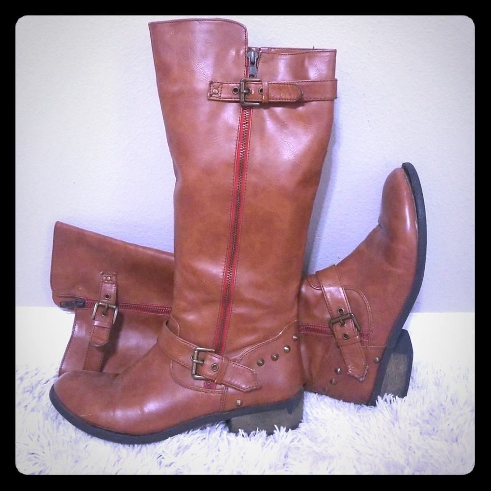 Light brown boots